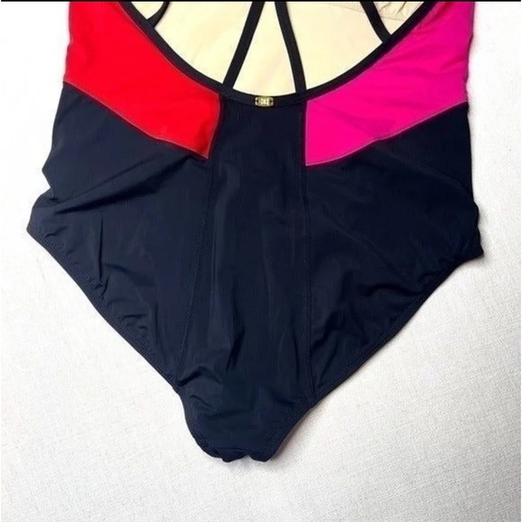 Miraclesuit Amoressa Colorblock One Piece Slimming Swimsuit Pink Red Black 14 - Picture 10 of 12